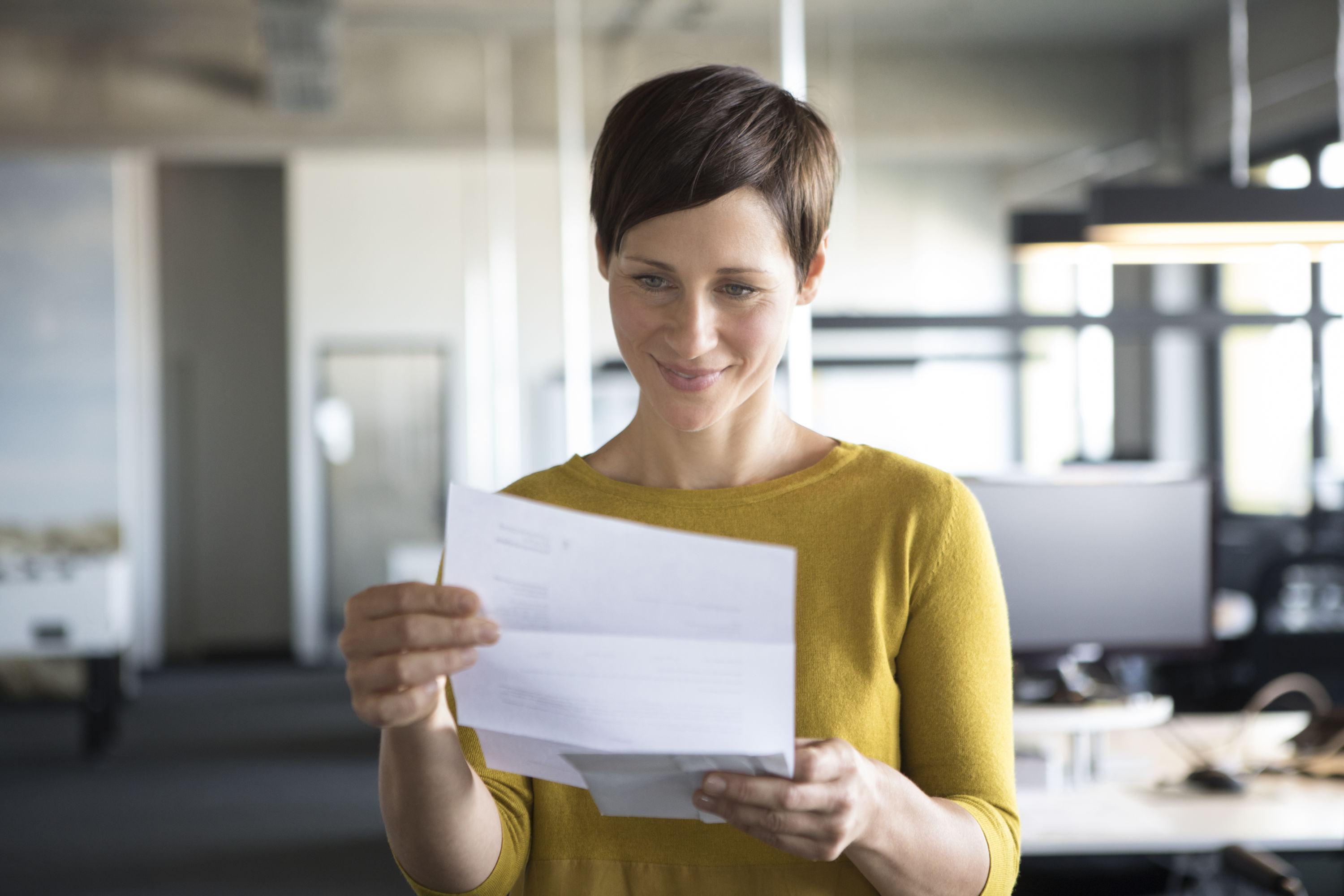 how much cost to send a letter in uk